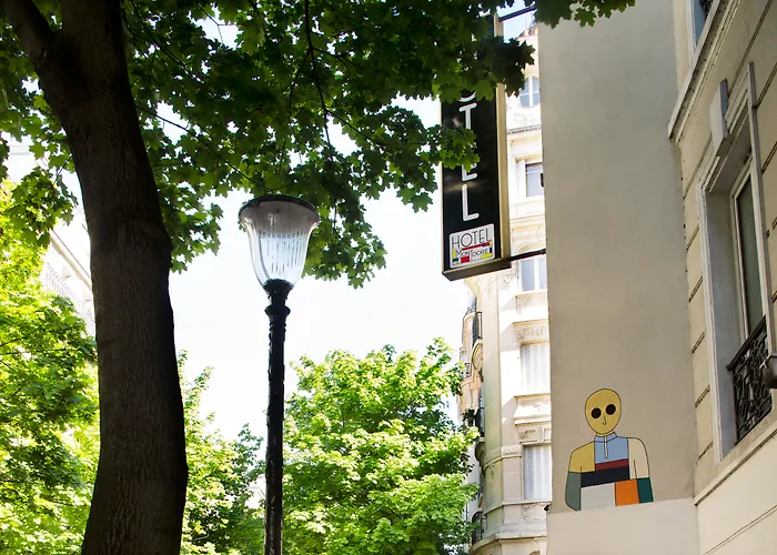 Hôtel Du Mont Dore Batignolles Paris